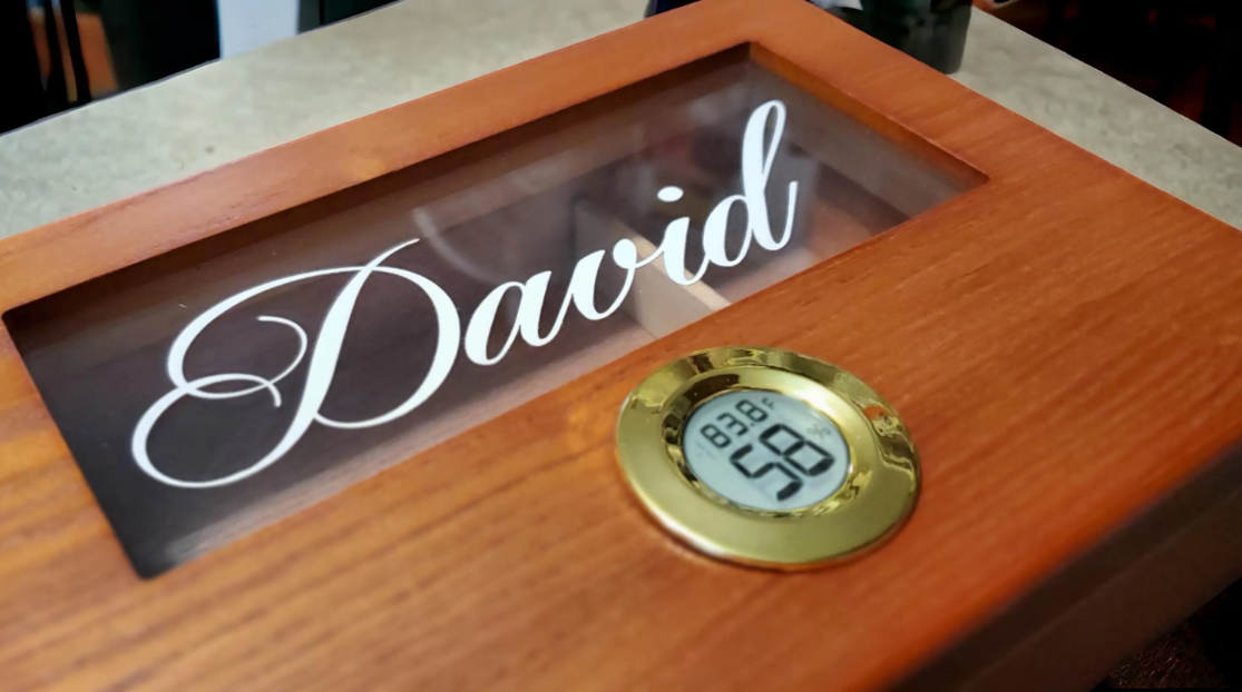 Personalized Cigar Humidor Box ,Cigarette or Tobacco Box, Elegant Cedar Box, Next Day Shipping, US Seller, Employee Appreciation Gift,